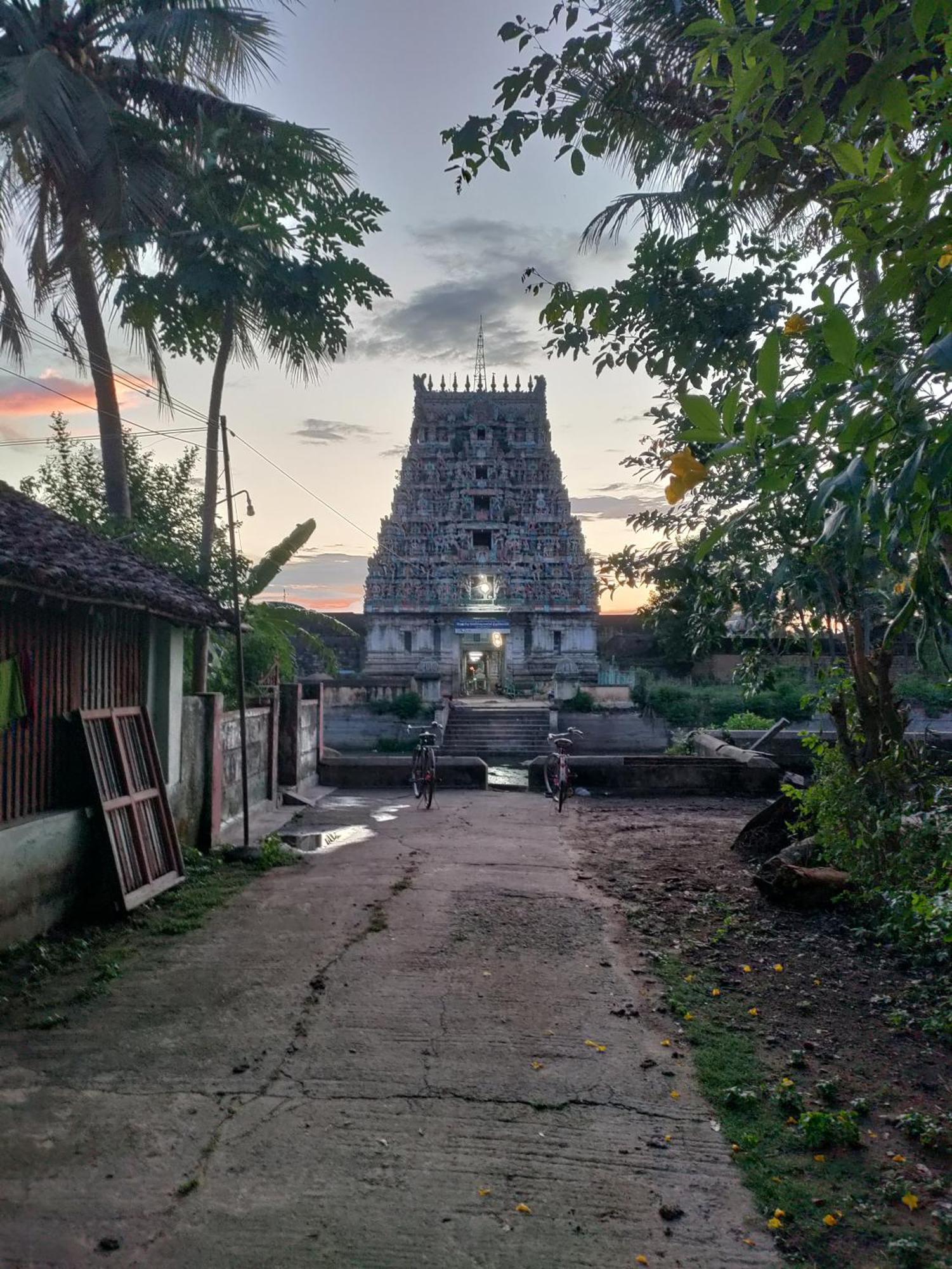 Mangala Heritage By Luxunlock Private Villas Tirukkannapuram Экстерьер фото